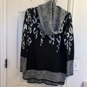 Apt. 9 Black/Gray/Silver animal print cowl neck sweater.